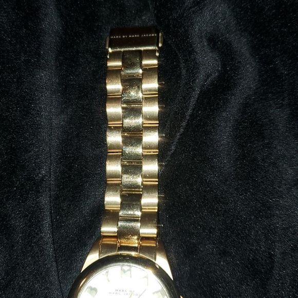 Marc by Marc‎ Jacobs Ladies Watch MBM31111 Analog Goldtone Band White Logo Face - Picture 3 of 8